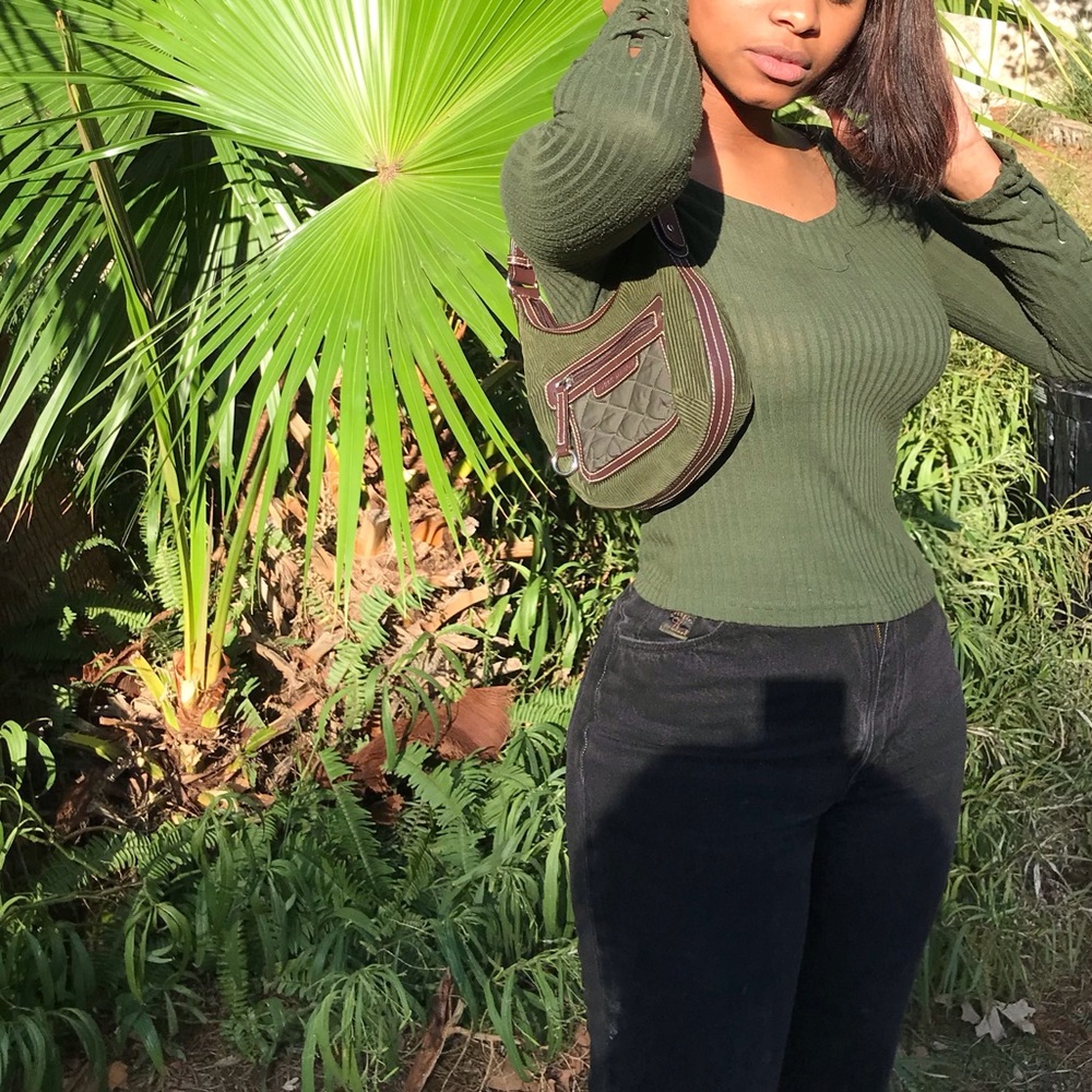 Meet your Posher, Kayla
